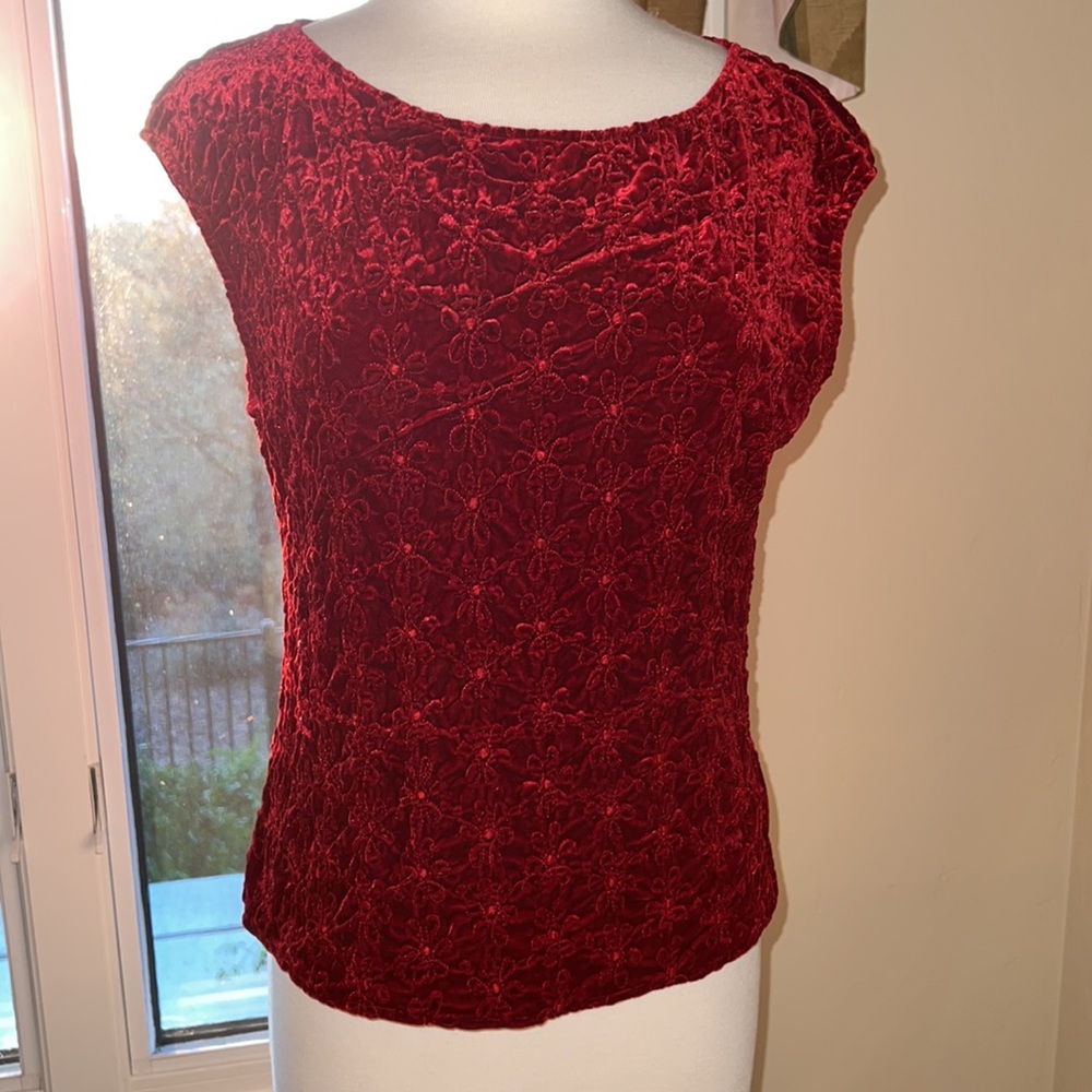 ConradC Collection Red Large Pull Over Textured Deep Wine Red